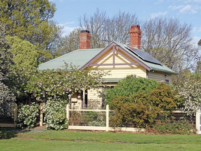 1 Jeffreys Street, Woodend, Vic 3442