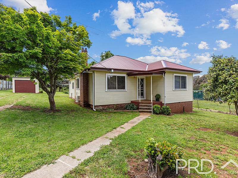 26 Park Avenue, Batlow, NSW 2730 Property Details