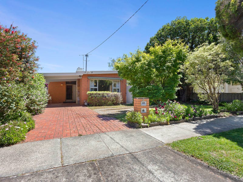 61 Oak Street, Beaumaris, Vic 3193 Property Details