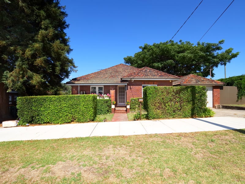 3 Massey Street, Carlton, NSW 2218 Property Details