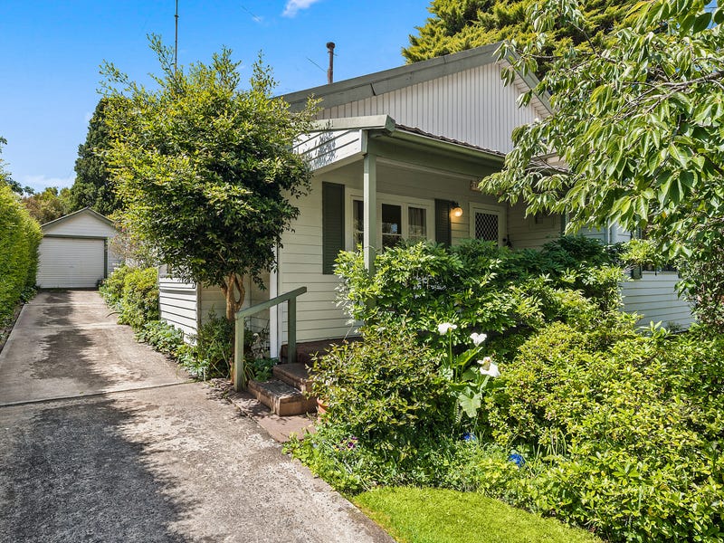 24 Viewland Street, Bundanoon, NSW 2578 Property Details