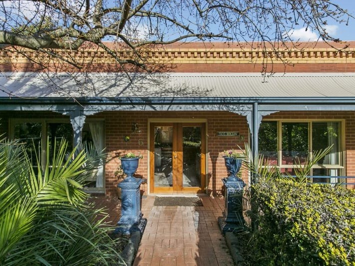 6 Frog Hollow, Strathdale, VIC 3550