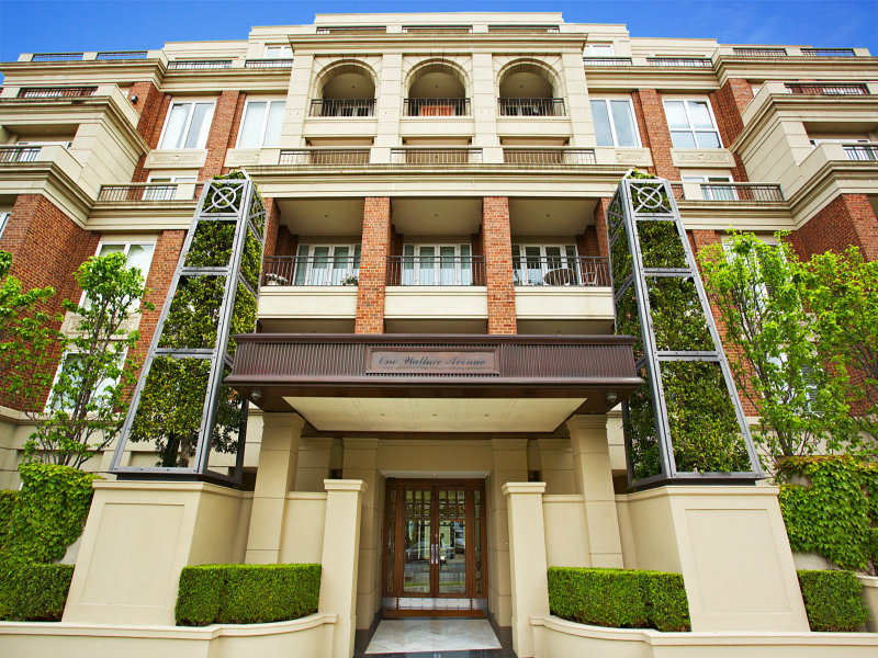 301/1 Wallace Avenue, Toorak, Vic 3142 Property Details