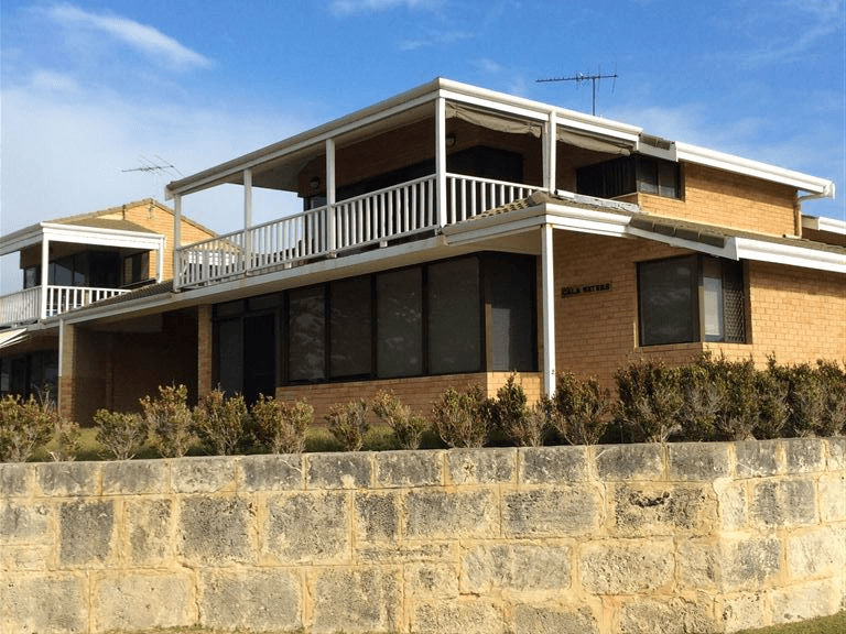 1/15 Esplanade, Rockingham, WA 6168