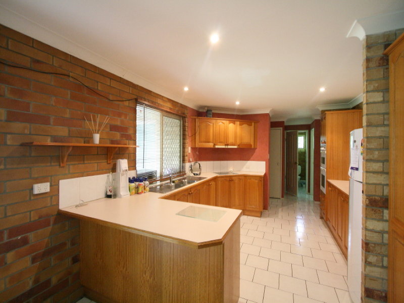 16 Mckenzie Court, Crestmead, QLD 4132