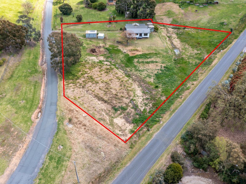 2 Hewitt Street, Bethanga, Vic 3691 Property Details