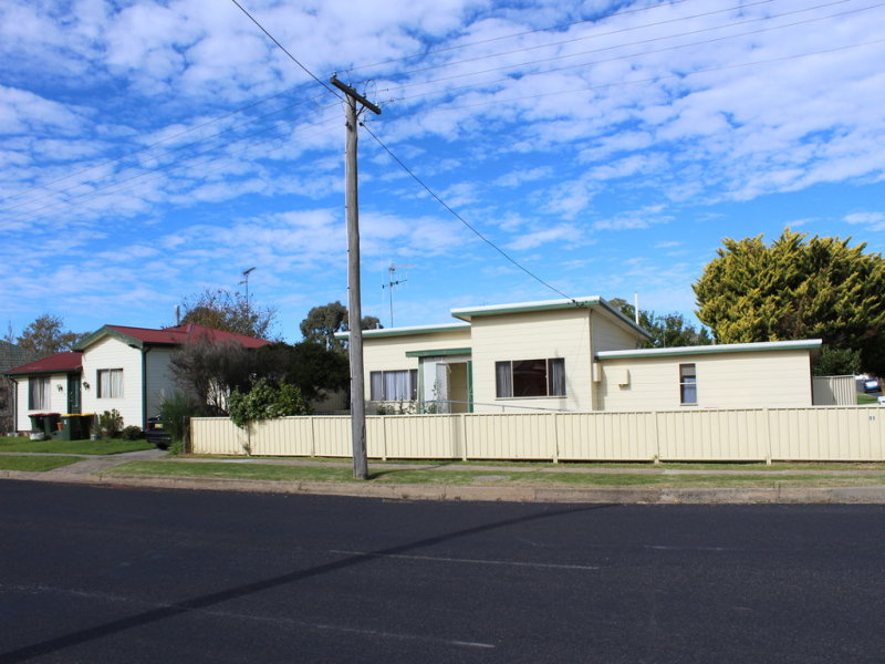 20 Binstead Street, Blayney, NSW 2799 Property Details