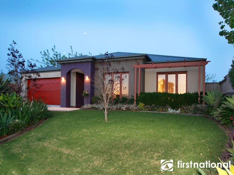 4 Moondarra Drive, Berwick, Vic 3806 Property Details