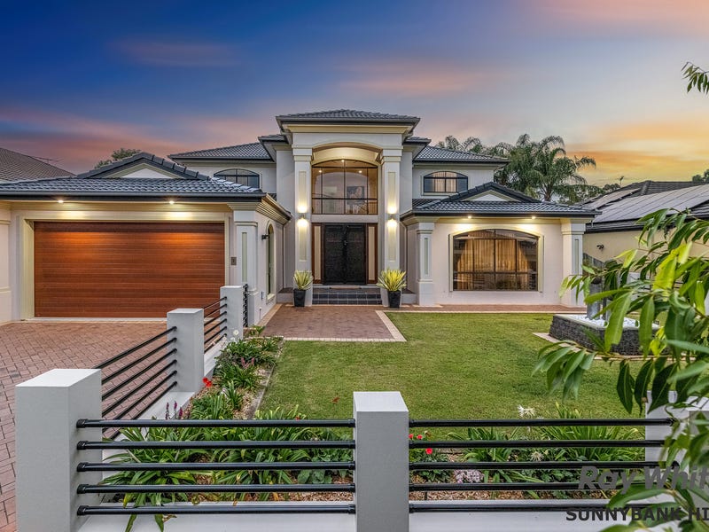 138 White Cedar Circuit, Stretton, Qld 4116 House for Sale