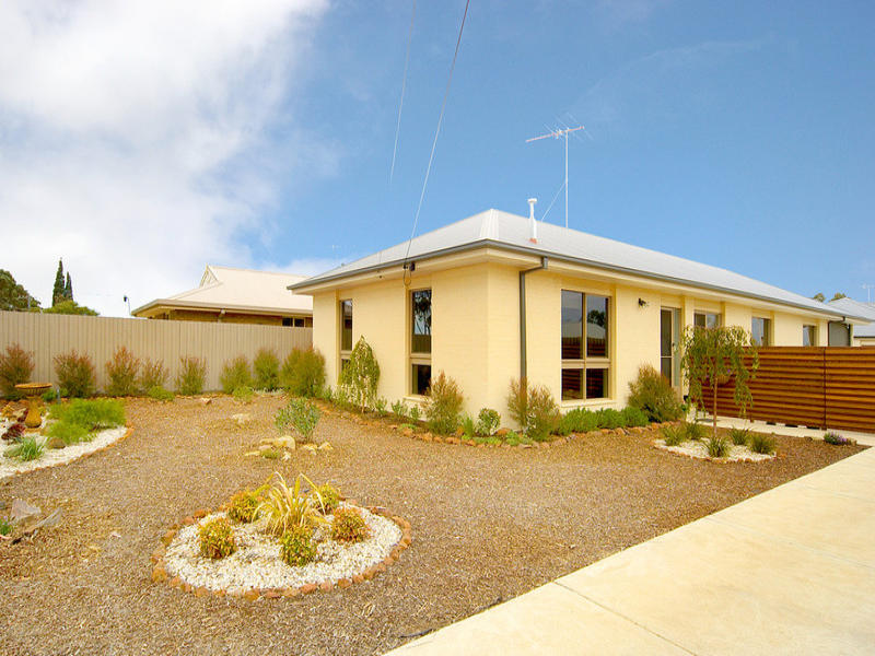 Unit 1 104 McClelland Avenue, Lara, Vic 3212 Property Details