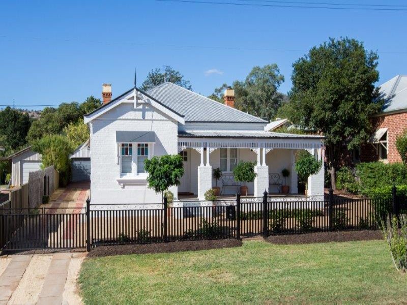 62 Carthage Street, Tamworth, NSW 2340 Property Details