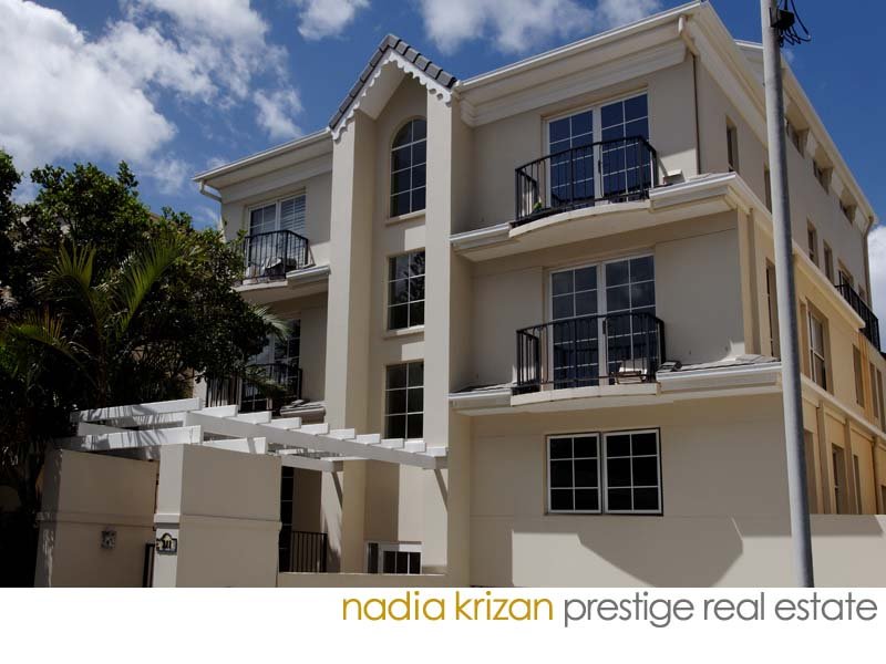 4/211 Jefferson Lane, Palm Beach, QLD 4221