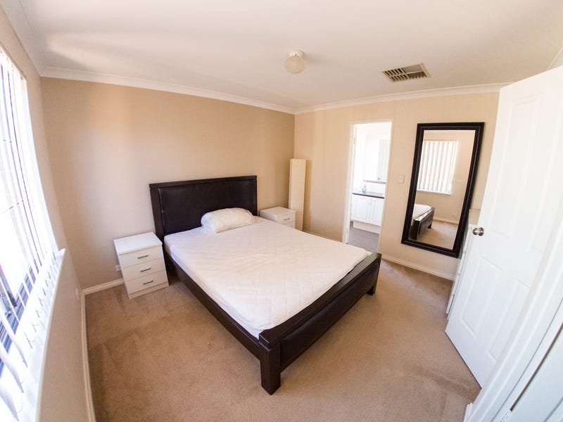 34 Pollard Street, Glendalough, WA 6016