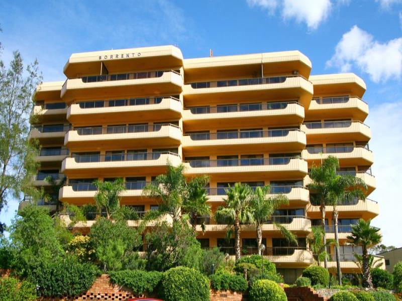 8/1113 Smith St, Wollongong, NSW 2500 Property Details