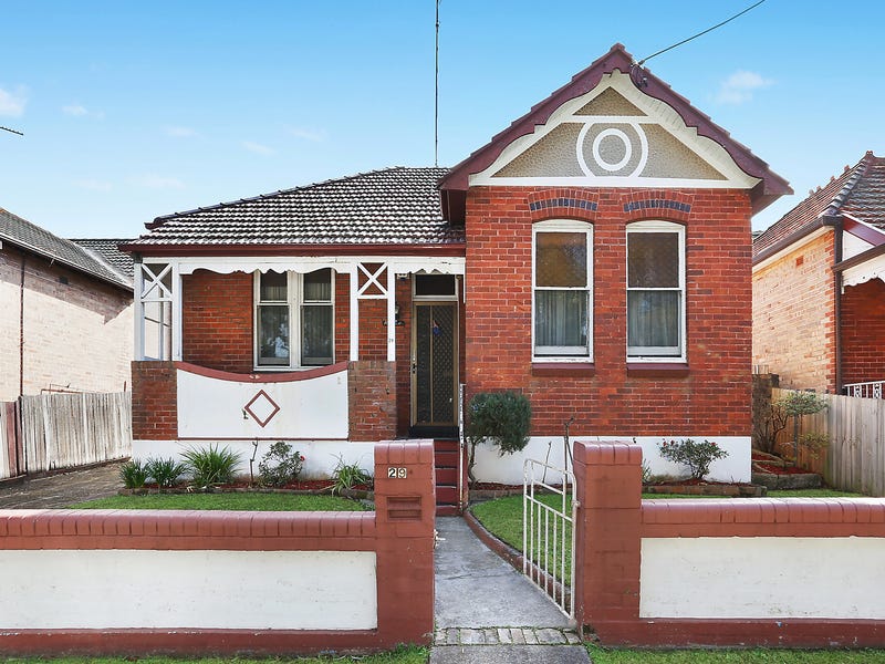 29 Hampton Court Road, Carlton, NSW 2218 Property Details