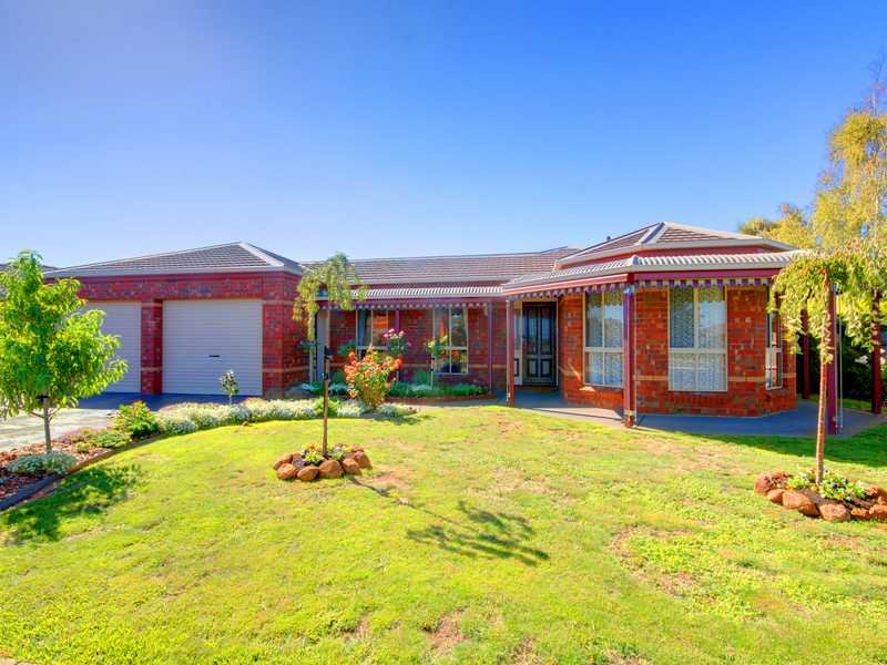 46 Robertson Drive, Alfredton, Vic 3350 Property Details