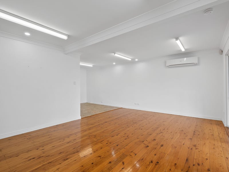 12 Rennies Road, Indooroopilly, QLD 4068