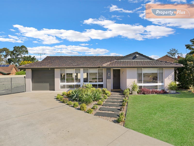 5 Raleigh Close, St Clair, NSW 2759