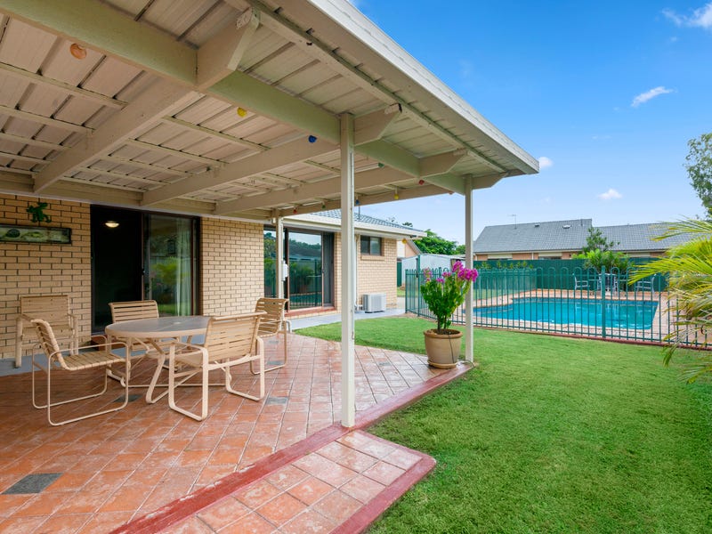 10 Holbrook Way, Elanora, QLD 4221