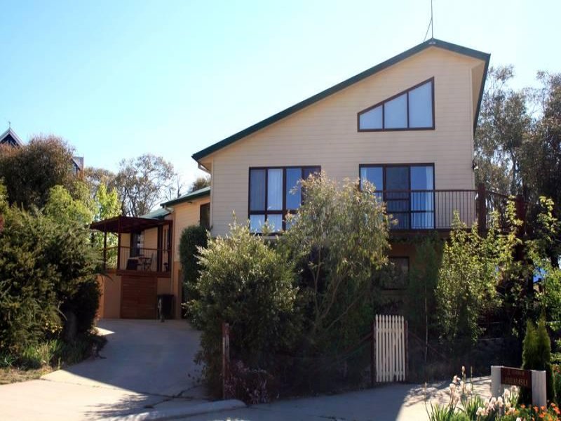 4 Girvan Pl Tyrolean Village, Jindabyne, NSW 2627 Property Details
