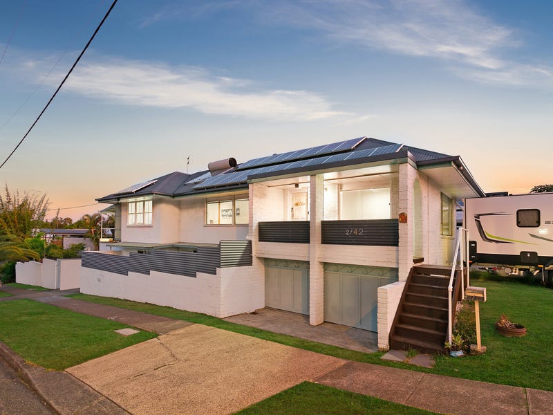 42 Paradise Avenue, Miami, Qld 4220 House for Sale