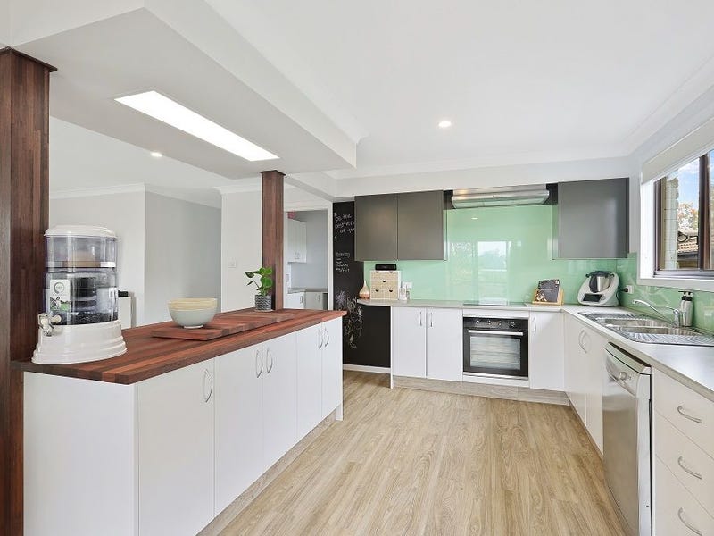 30 Lachlan Cres, St Basin, NSW 2540