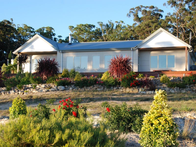 742 Little Bombay Road, Bombay, NSW 2622 Property Details