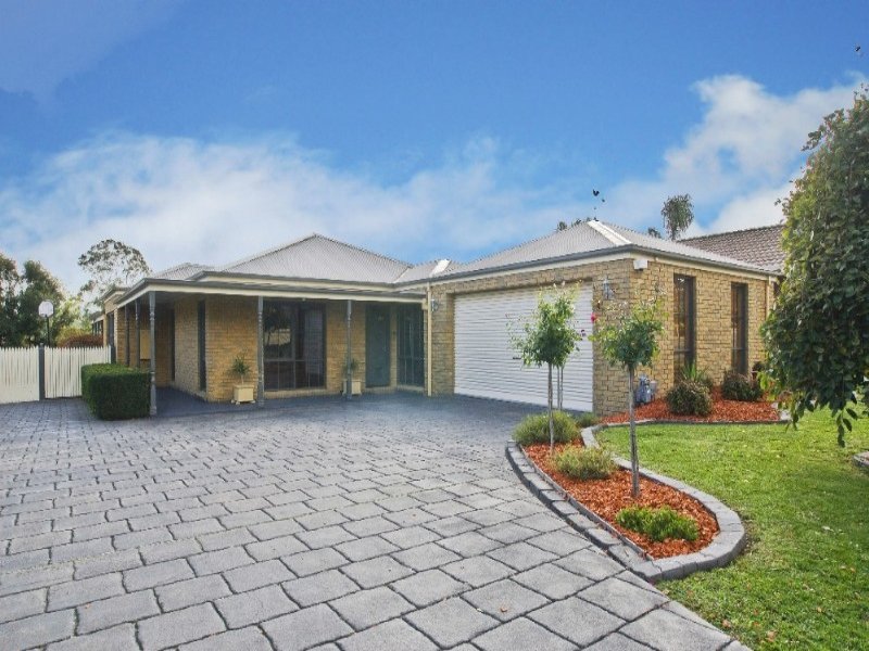 28 Summerhill Park Drive, Mooroolbark, Vic 3138 Property Details