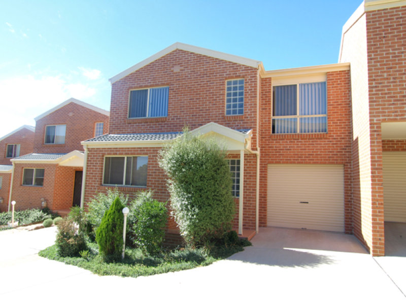 3/6 Mowatt Street, Queanbeyan, NSW 2620 Property Details
