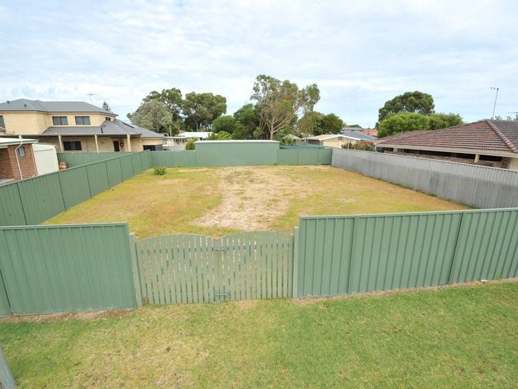 45 Waimea Road, Safety Bay, WA 6169