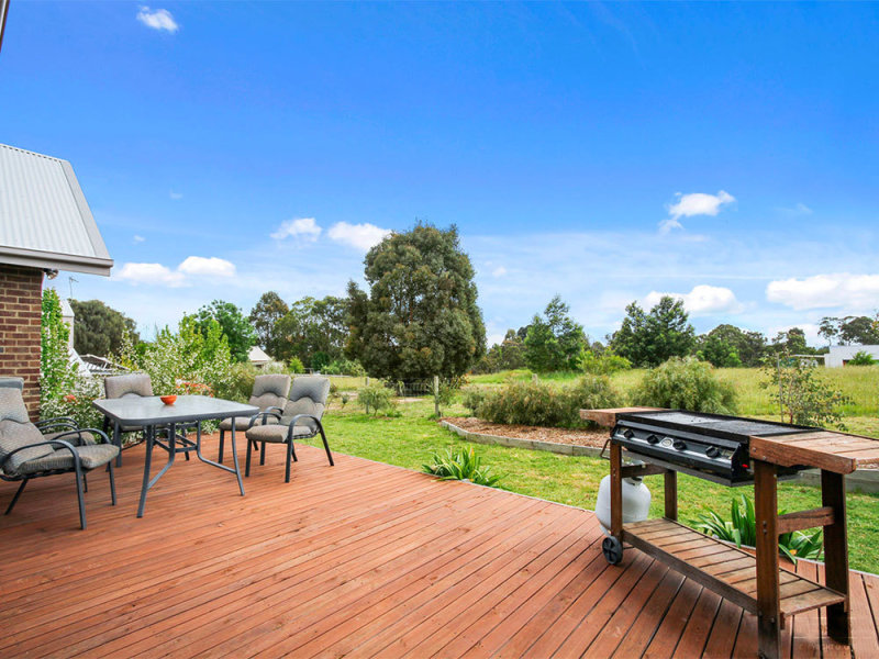 16 Falcon Grove, Metung, Vic 3904 Property Details