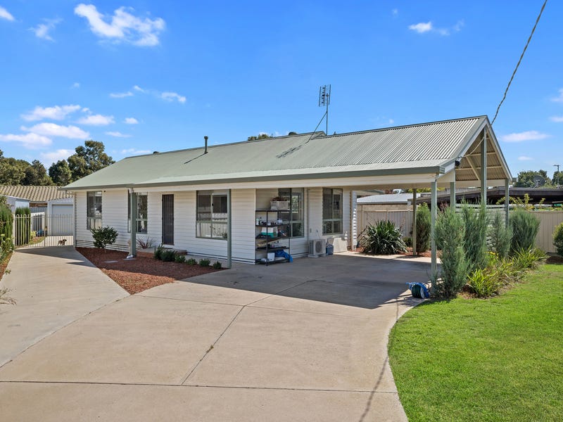 68 Church Street, Kangaroo Flat, VIC 3555