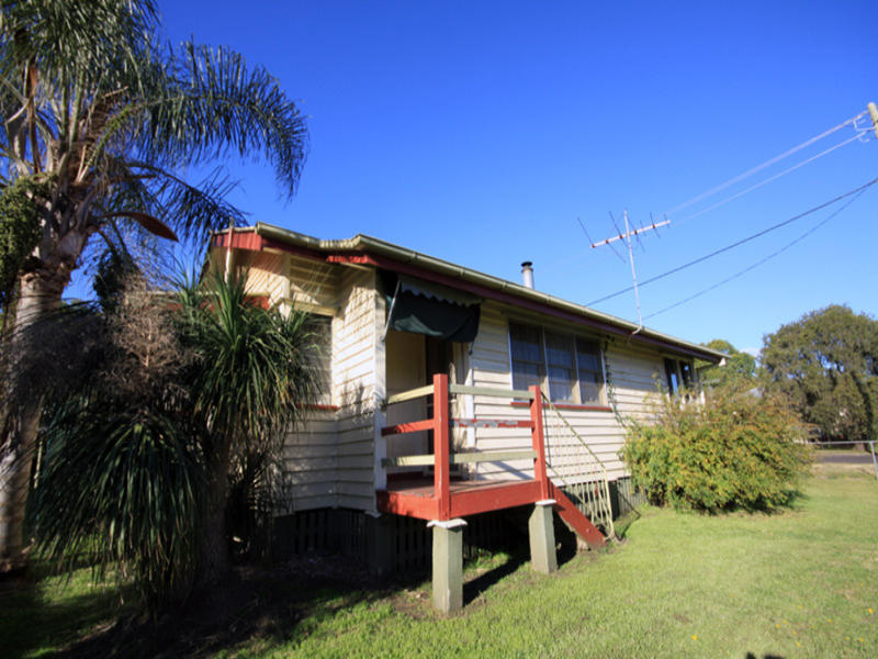 38 Albert Street, Kingaroy, QLD 4610