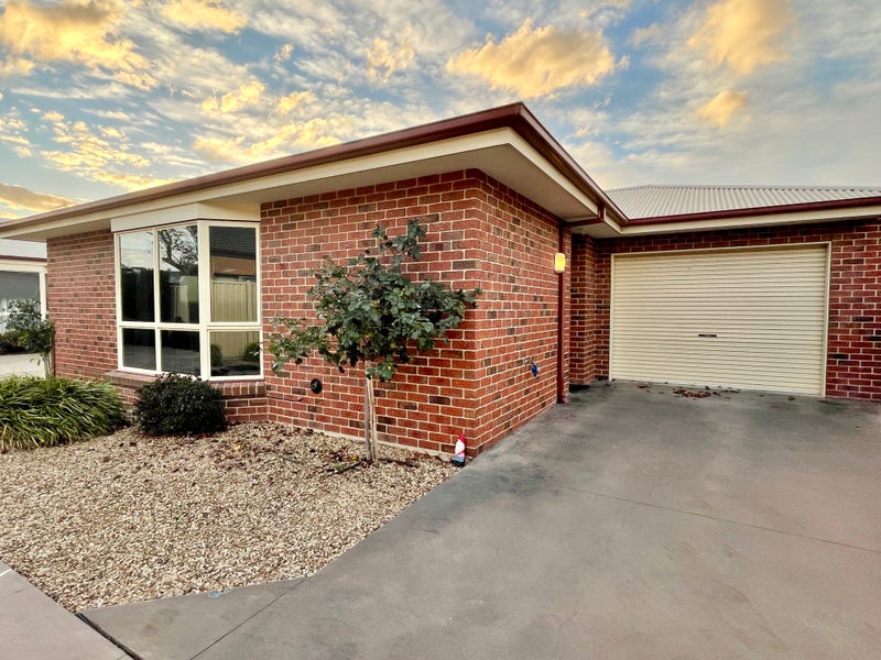 2/9 Barton Drive, Horsham, Vic 3400