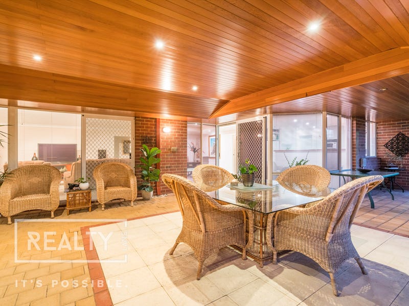 1 Hamelin Place, Hillarys, WA 6025 Property Details