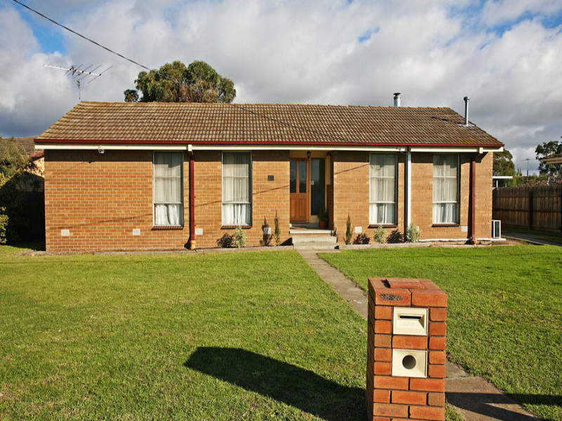 16 Solar Drive, Whittington, VIC 3219