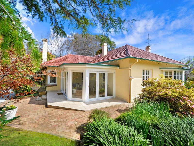 10 Martha Street, Bowral, NSW 2576 Property Details