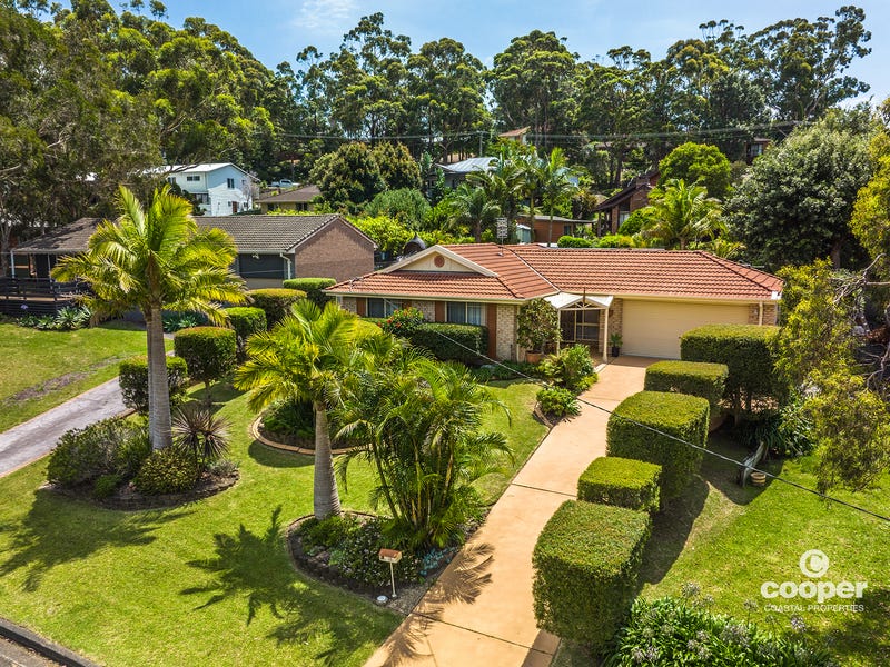 18 Bushland Avenue, Mollymook, NSW 2539 Property Details