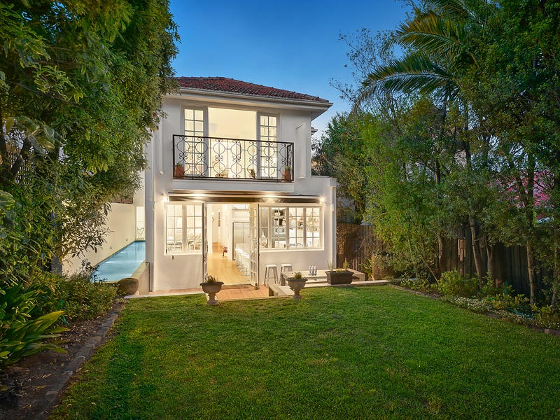 8 Ruabon Road, Toorak, VIC 3142