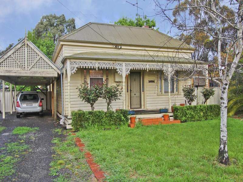 64 Raglan Street, White Hills, VIC 3550