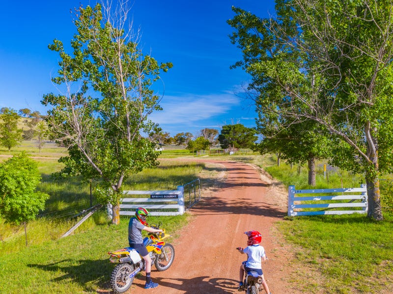 294 Rolfe Road, Wallaroo, NSW 2618 Property Details