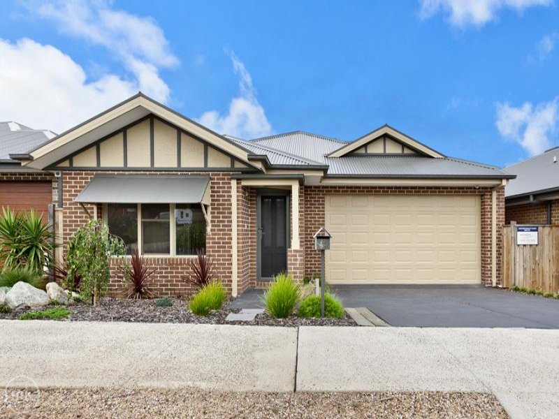 44 Peterborough Drive, Doreen, VIC 3754