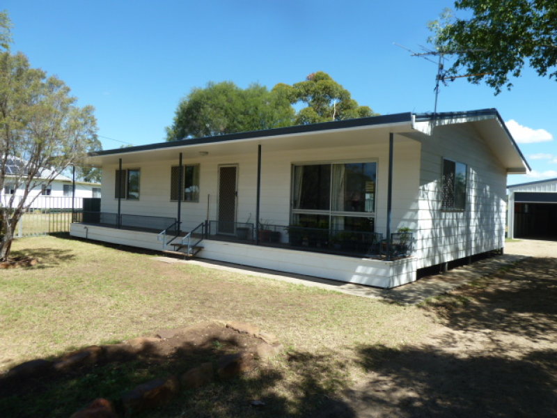 19 Progress Street, Quinalow, QLD 4403