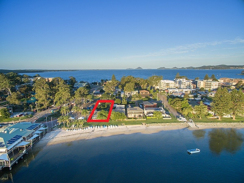 4 Sunset Boulevard, Soldiers Point, NSW 2317
