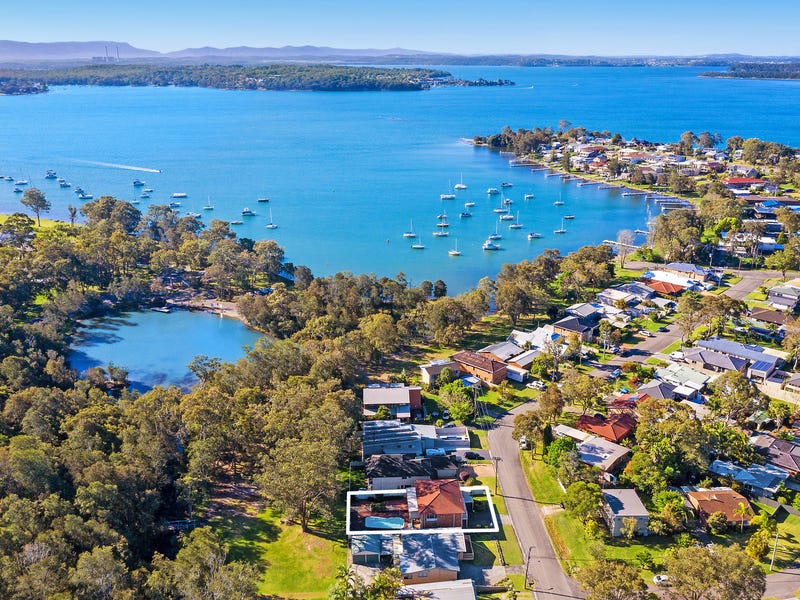 16 Ginganup Road, Summerland Point, NSW 2259