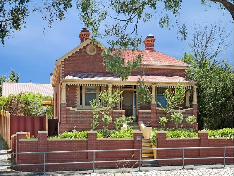 4 Carpenter Street, Bendigo, Vic 3550 Property Details