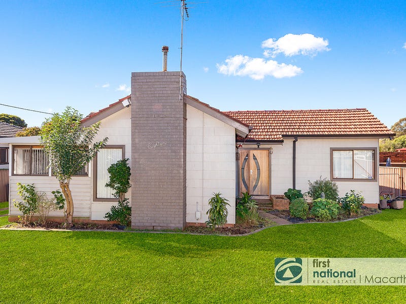 18 Bradbury Avenue, Campbelltown, NSW 2560 Property Details