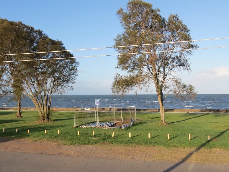 688 Flinders Parade, Brighton, QLD 4017