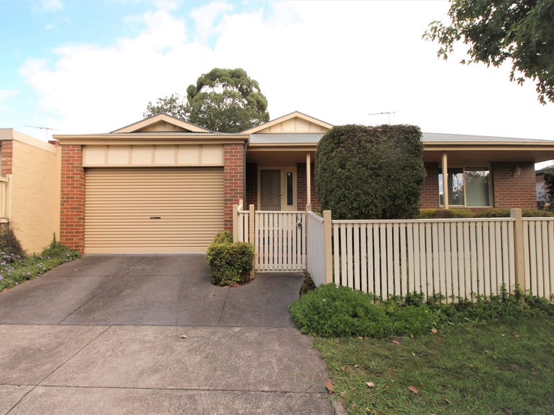 3 hilary grove ringwood east
