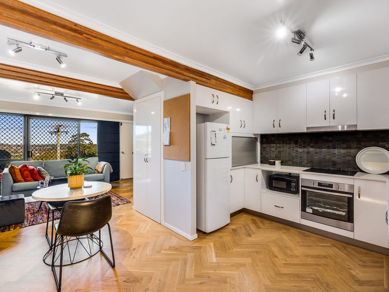 18/2 Benjamin Street, Mount Lofty, QLD 4350